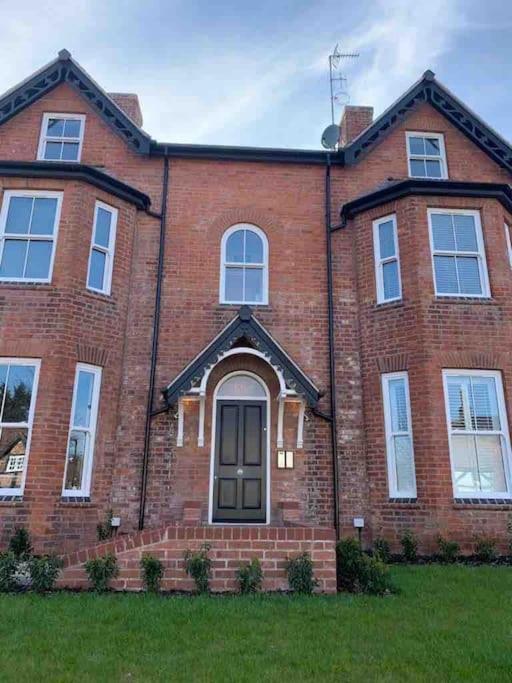 Boutique Luxury Apartment, High St, Henley-In-Arden Henley-in-Arden Exterior foto